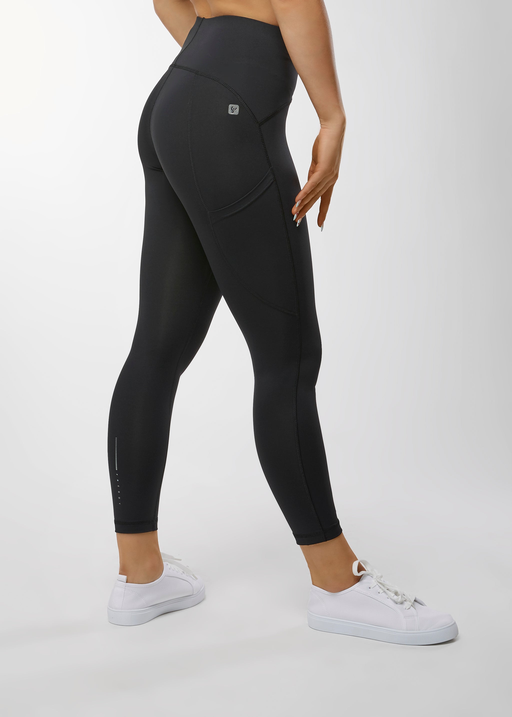 Raw Cut Yoga Trousers & Tights. Nike CA